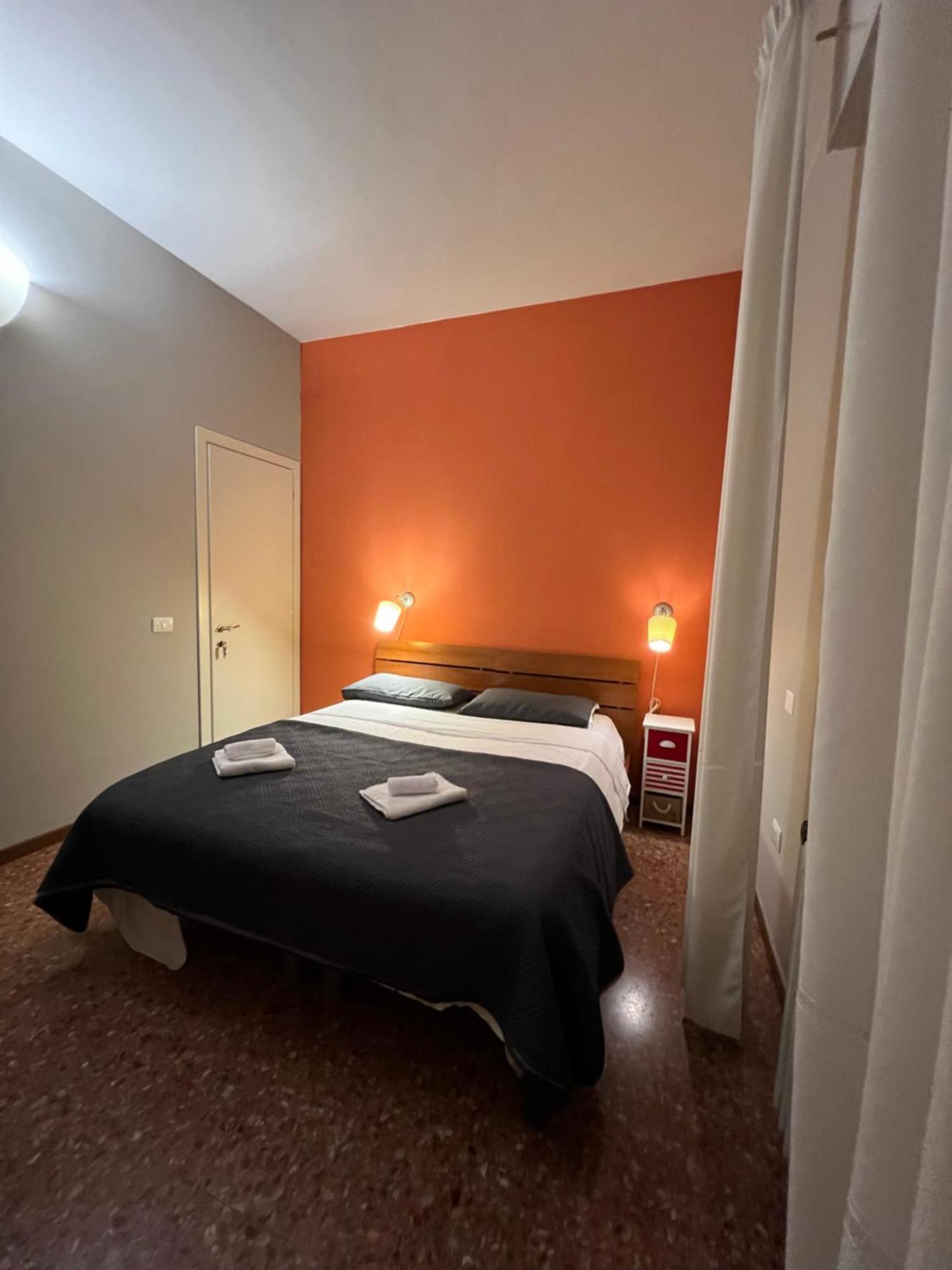 Amrani Rooms Верона Екстер'єр фото